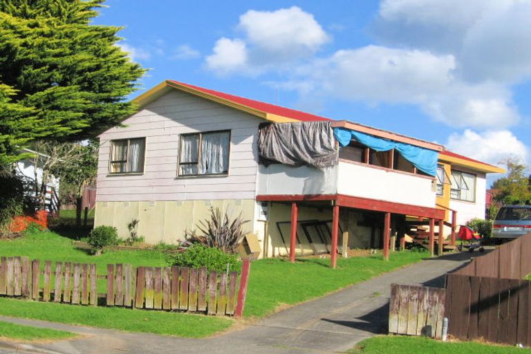 Photo of property in 48 Darnell Crescent, Clover Park, Auckland, 2019