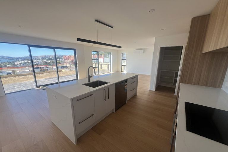 Photo of property in 37 Frances Brown Avenue, Aotea, Porirua, 5024