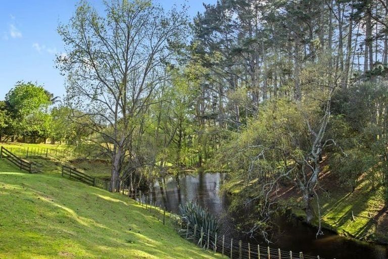 Photo of property in 11 Gilmore Road, Glenbrook, Waiuku, 2681