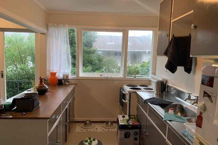 Photo of property in 2/12 Trevethick Grove, Woburn, Lower Hutt, 5010