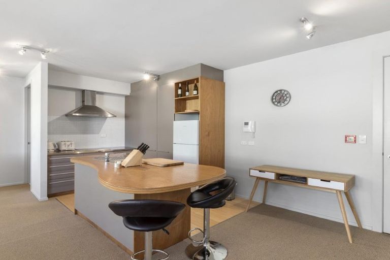 Photo of property in 2/337 Jackson Street, Petone, Lower Hutt, 5012