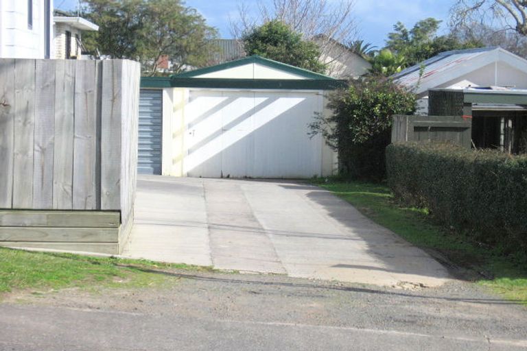 Photo of property in 1/8a View Road, Papakura, 2110