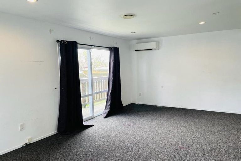 Photo of property in 7 Etherton Drive, Weymouth, Auckland, 2103