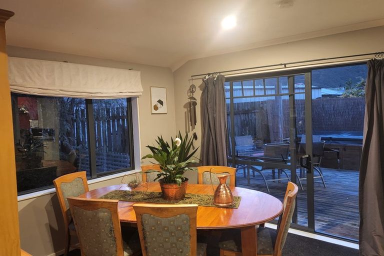 Photo of property in 8 The Anchorage, Waikawa, Picton, 7220