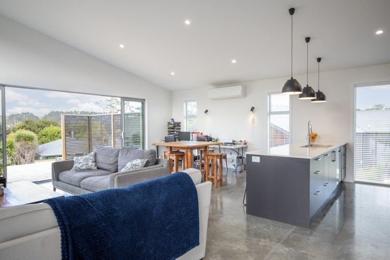 Photo of property in 19c East Street, Raglan, 3225