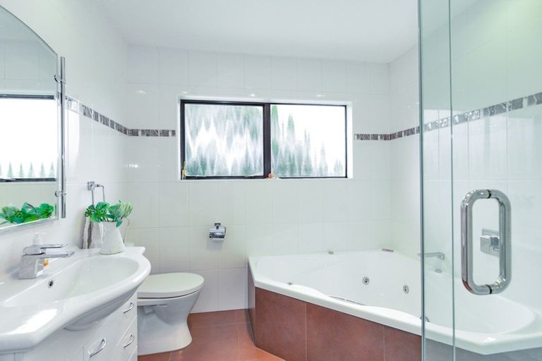 Photo of property in 83 Lane Road, Havelock North, 4130