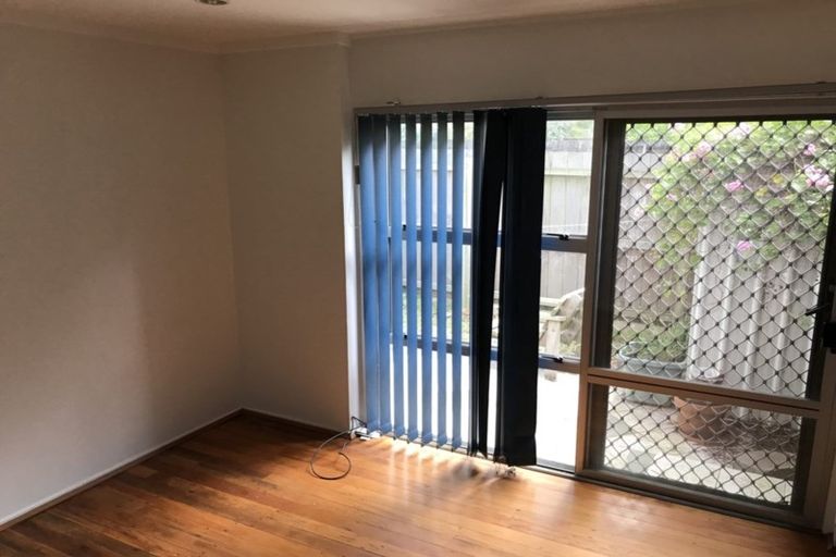 Photo of property in 1/25 Inverness Road, Browns Bay, Auckland, 0630