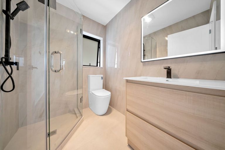 Photo of property in 7b Waimai Avenue, Weymouth, Auckland, 2103