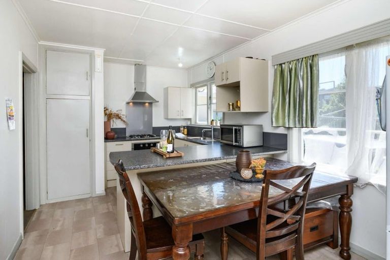 Photo of property in 577 Ruahine Street, Hokowhitu, Palmerston North, 4410