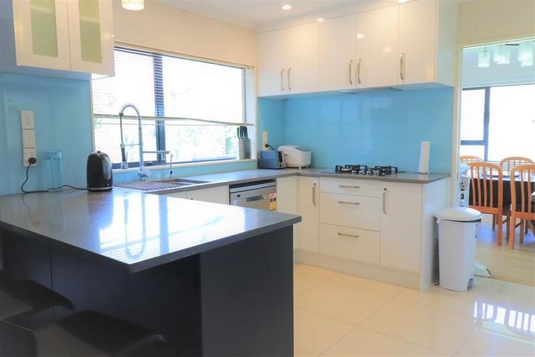 Photo of property in 104 Westerham Drive, Dannemora, Auckland, 2016