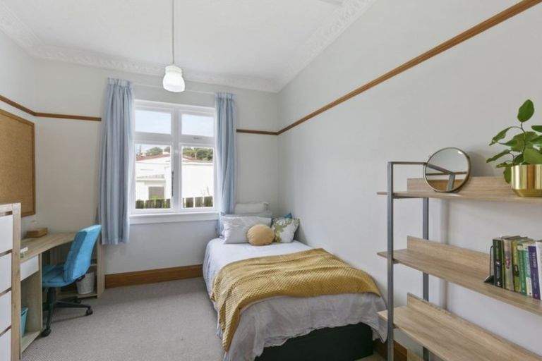 Photo of property in 173 Derwent Street, Island Bay, Wellington, 6023