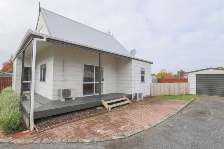 Photo of property in 12 Beadle Place, St Andrews, Hamilton, 3200