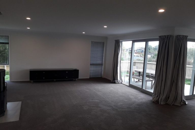 Photo of property in 8a Araminta Place, Beachlands, Auckland, 2018