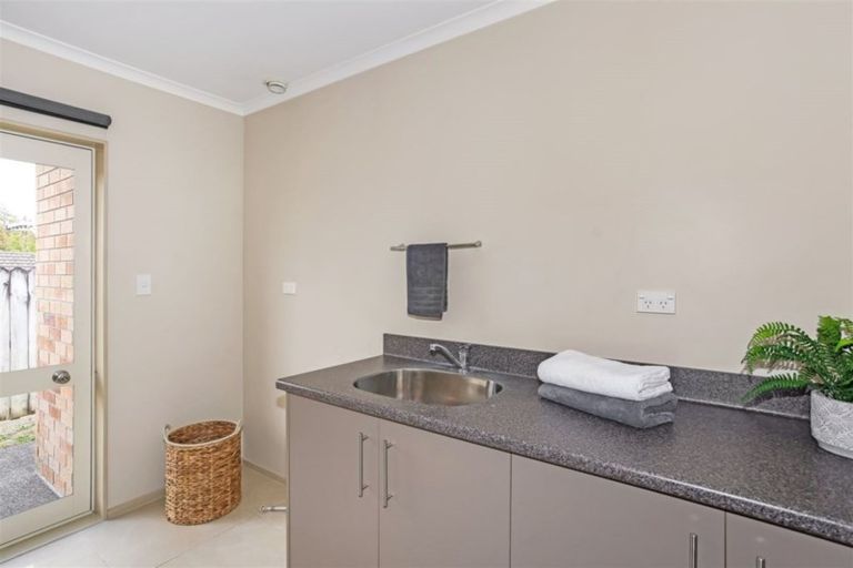 Photo of property in 115 Valley Road, Pukekohe, 2120