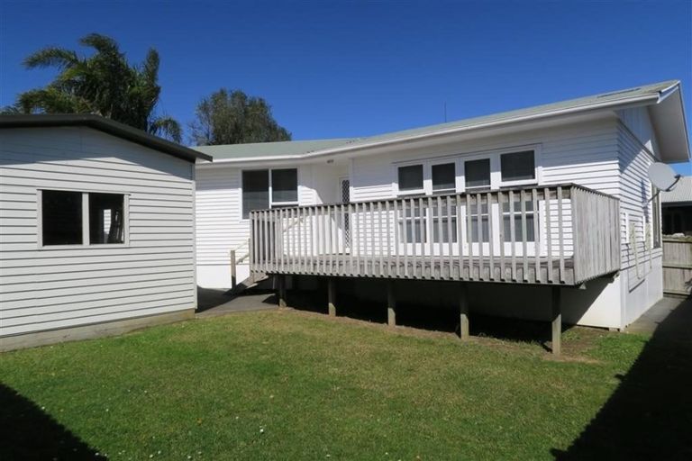 Photo of property in 20 Edgar Pearce Place, Howick, Auckland, 2014
