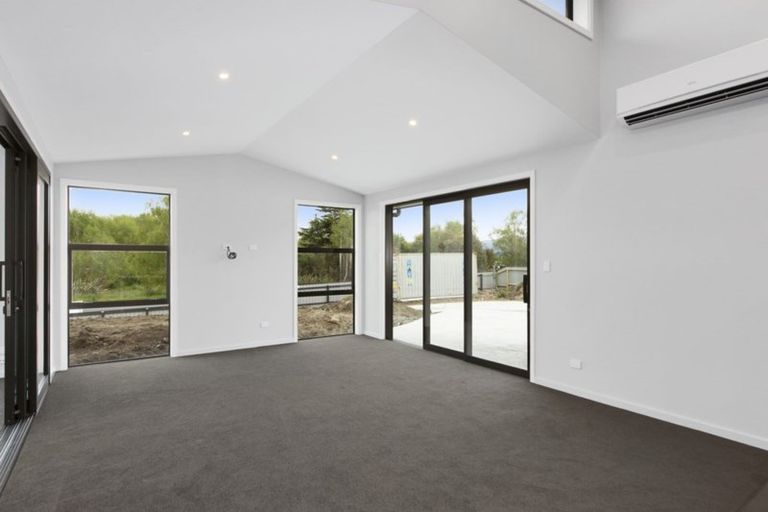 Photo of property in 1 Nore Street, Waihola, Milton, 9073