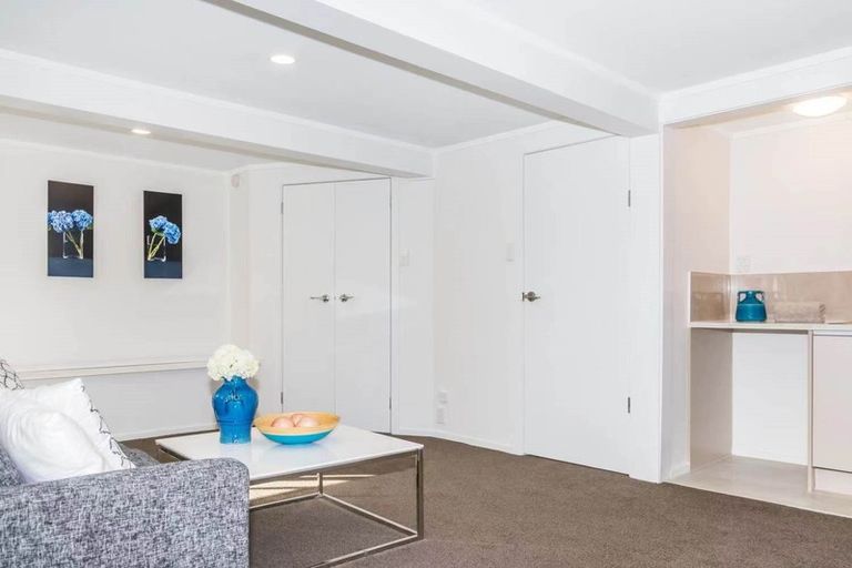 Photo of property in 40 Acacia Road, Torbay, Auckland, 0632