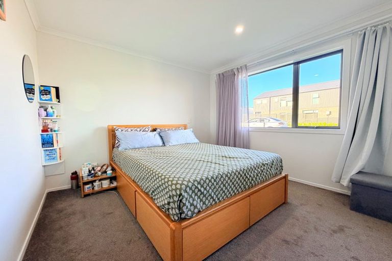 Photo of property in 9 Taraiti Crescent, Kenepuru, Porirua, 5022