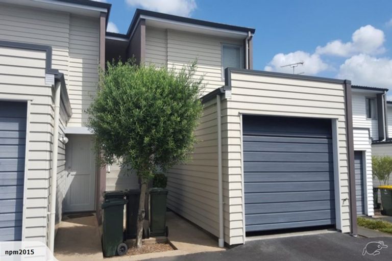 Photo of property in 22/7 Kelvin Hart Drive, East Tamaki, Auckland, 2013