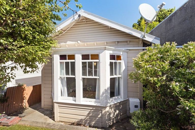 Photo of property in 7 Carrington Street, Mount Cook, Wellington, 6021