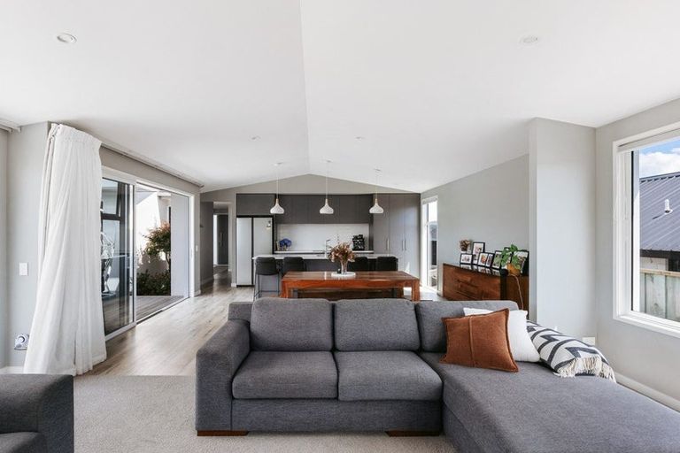 Photo of property in 19 Stingray Drive, Omokoroa, 3114