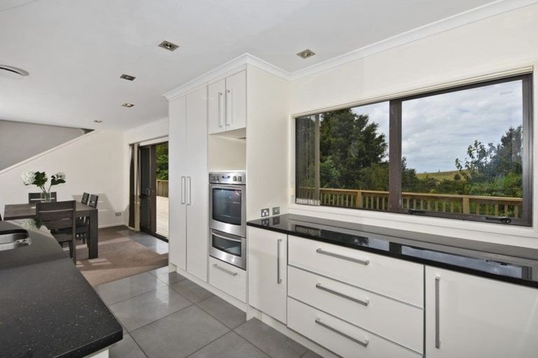 Photo of property in 37 Pompallier Estate Drive, Maunu, Whangarei, 0110