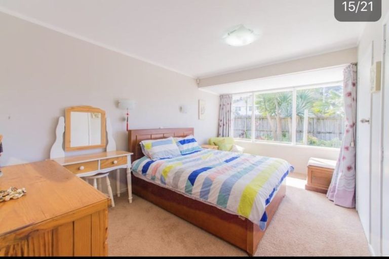 Photo of property in 4 Seaton Road, Murrays Bay, Auckland, 0630