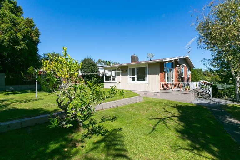 Photo of property in 9 Nevada Drive, Merrilands, New Plymouth, 4312