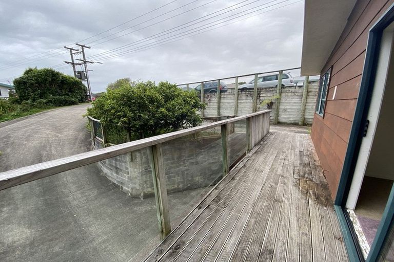Photo of property in 182 Mangorei Road, Merrilands, New Plymouth, 4312