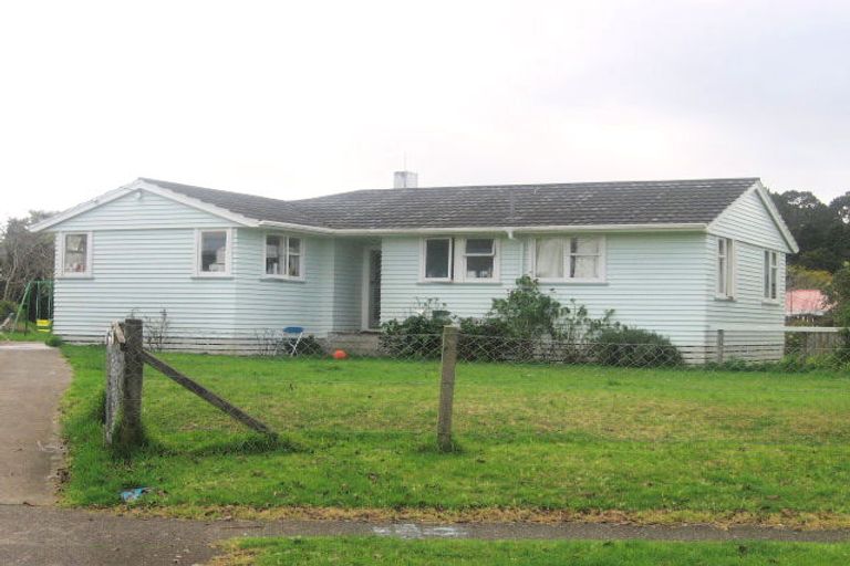Photo of property in 33 Mckinnon Crescent, Otangarei, Whangarei, 0112
