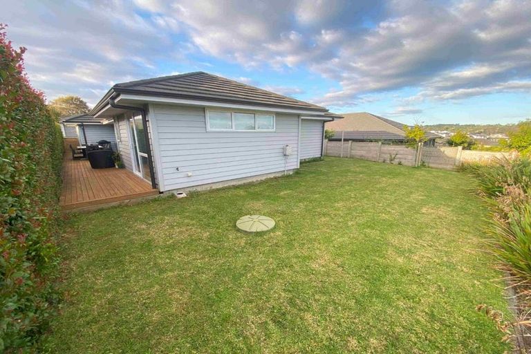 Photo of property in 9 Walnut Road, Riverhead, 0820