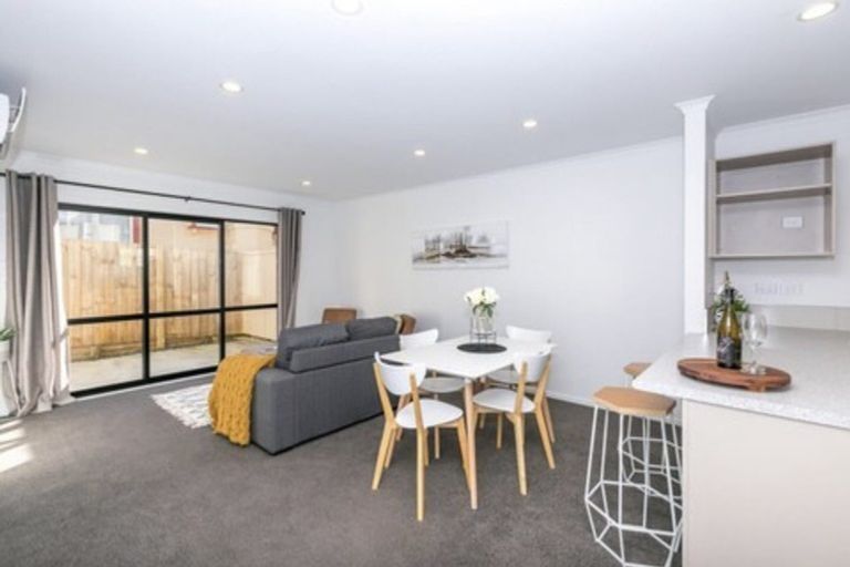 Photo of property in 2/3 Manning Street, Hamilton Central, Hamilton, 3204