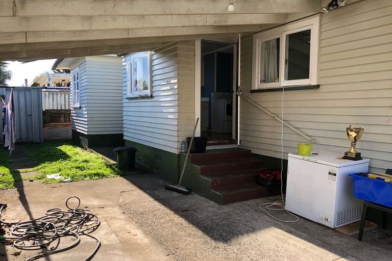 Photo of property in 1/30 Sturdee Road, Manurewa, Auckland, 2102