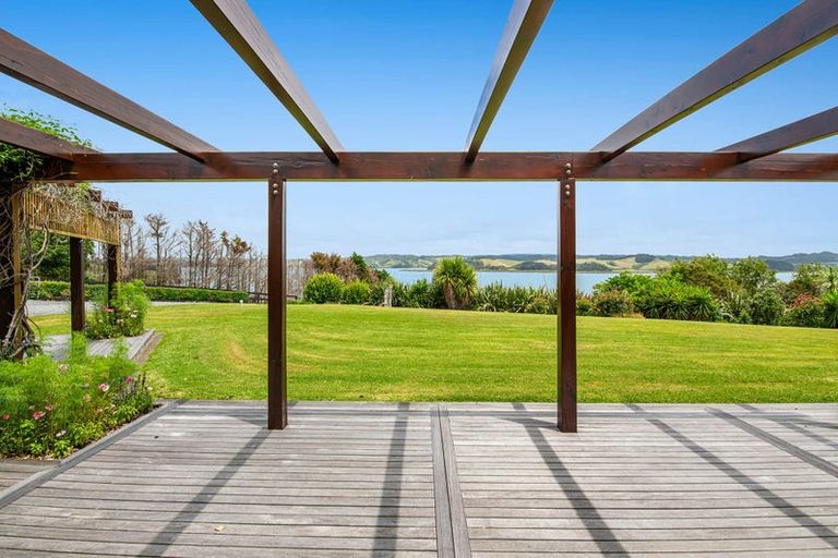 Photo of property in 71 Goodall Road, Snells Beach, 0920