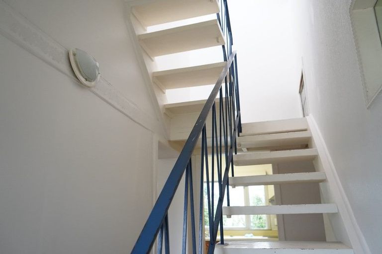 Photo of property in 35 Archibald Road, Kelston, Auckland, 0602