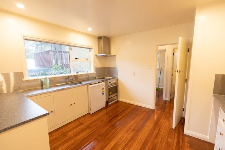 Photo of property in 64 Helston Road, Paparangi, Wellington, 6037