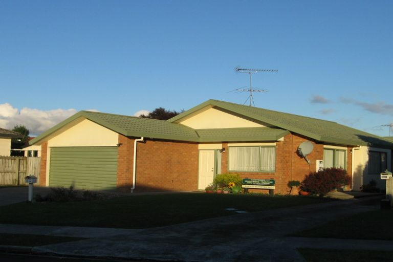 Photo of property in 110 Florence Avenue, Orewa, 0931