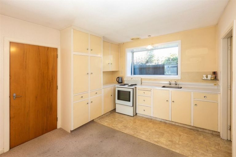 Photo of property in 2/127 Clarence Street, Riccarton, Christchurch, 8011