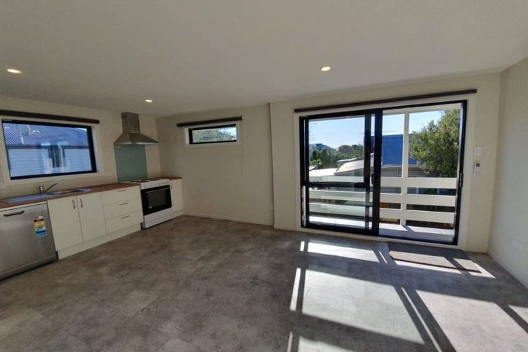 Photo of property in 1/481 Barbadoes Street, Edgeware, Christchurch, 8013