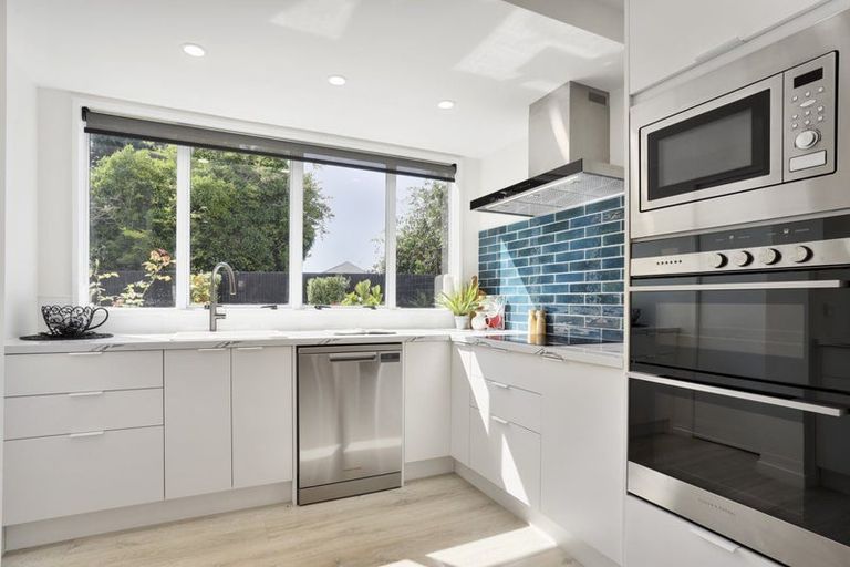 Photo of property in 10 Hossack Close, Belfast, Christchurch, 8051