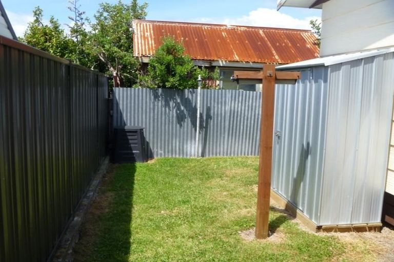 Photo of property in 2/61 Wakefield Street, Alicetown, Lower Hutt, 5010