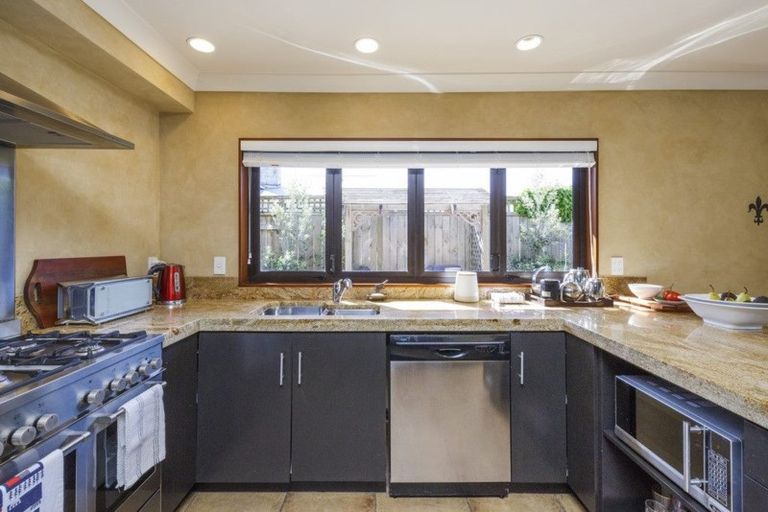 Photo of property in 7 Summerhays Street, Terrace End, Palmerston North, 4410