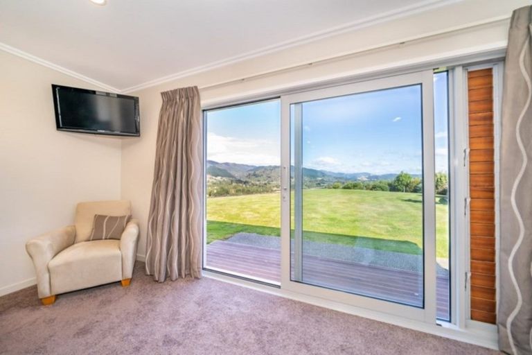 Photo of property in 11 Rural View Way, Maymorn, Upper Hutt, 5018