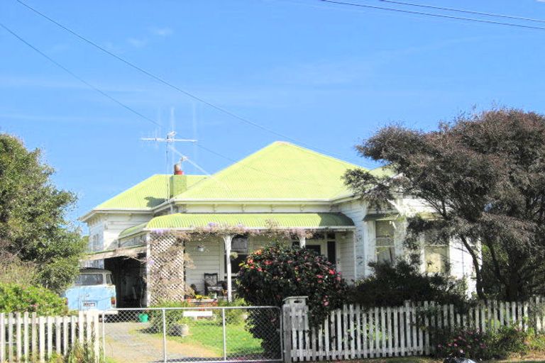 Photo of property in 11 Muir Street, Gonville, Whanganui, 4501
