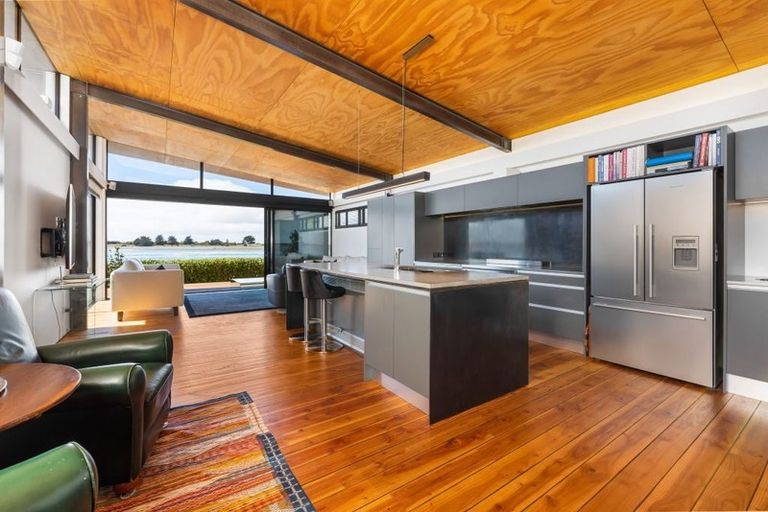 Photo of property in 69a Beachville Road, Redcliffs, Christchurch, 8081