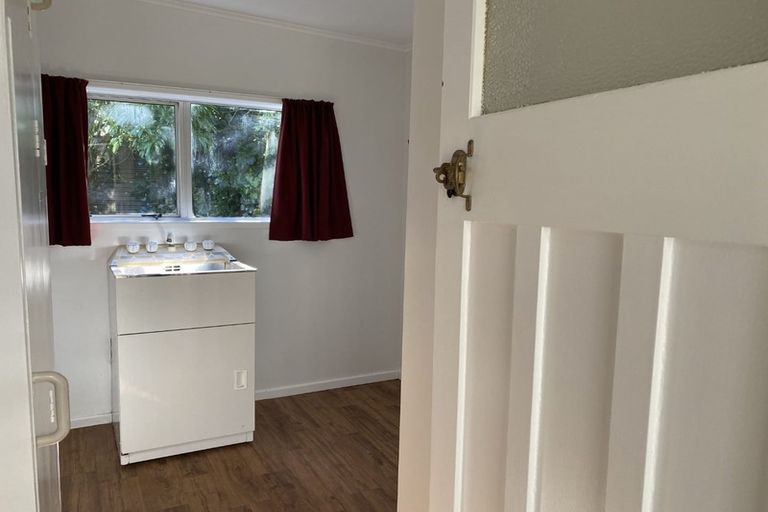 Photo of property in 14 Te Pari Pari Road, Pukerua Bay, 5026