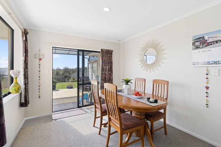 Photo of property in 19 Everton Place, Grandview Heights, Hamilton, 3200