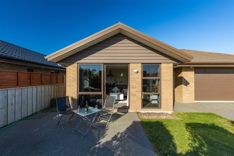 Photo of property in 14 Wootton Place, Kaiapoi, 7630