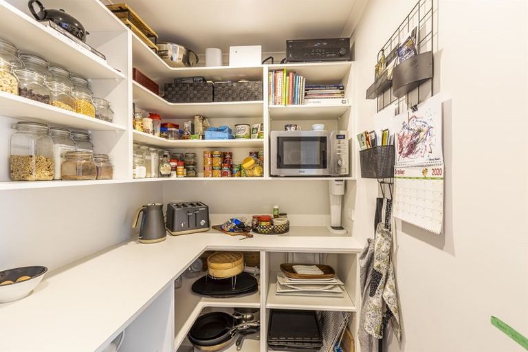 Photo of property in 14a Pegasus Place, Kelvin Grove, Palmerston North, 4414