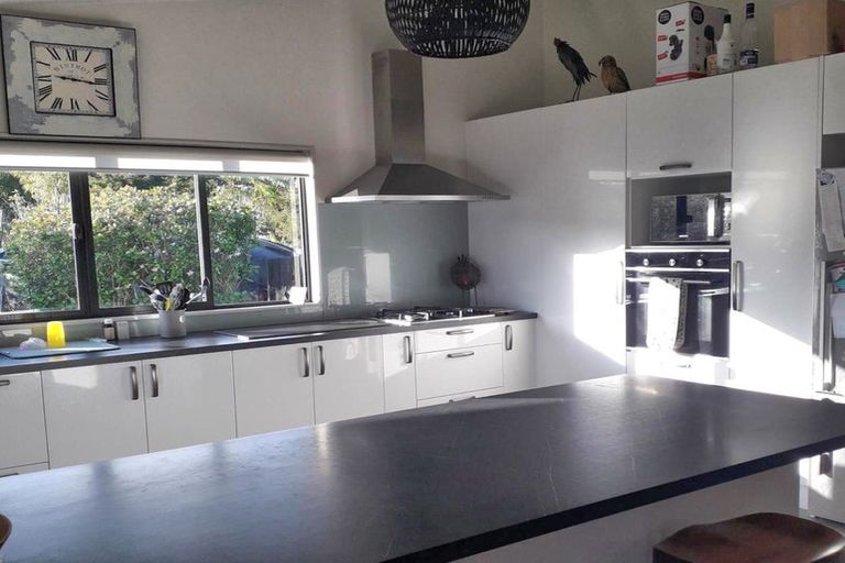 Photo of property in 17 Pumpkin Flat Road, Kuaotunu, Whitianga, 3592